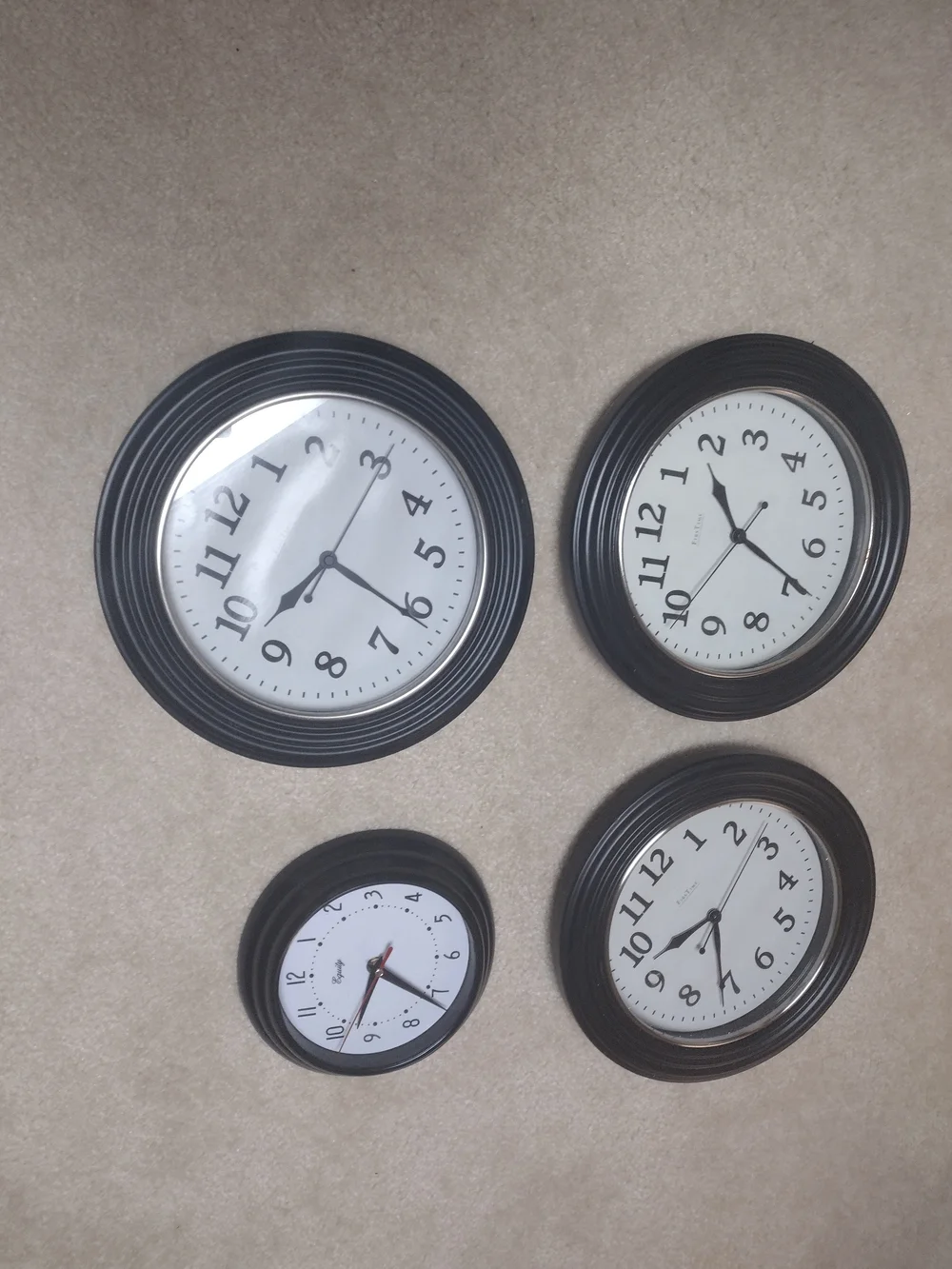 Lot of 4  Used Black Wall Clock 11.5